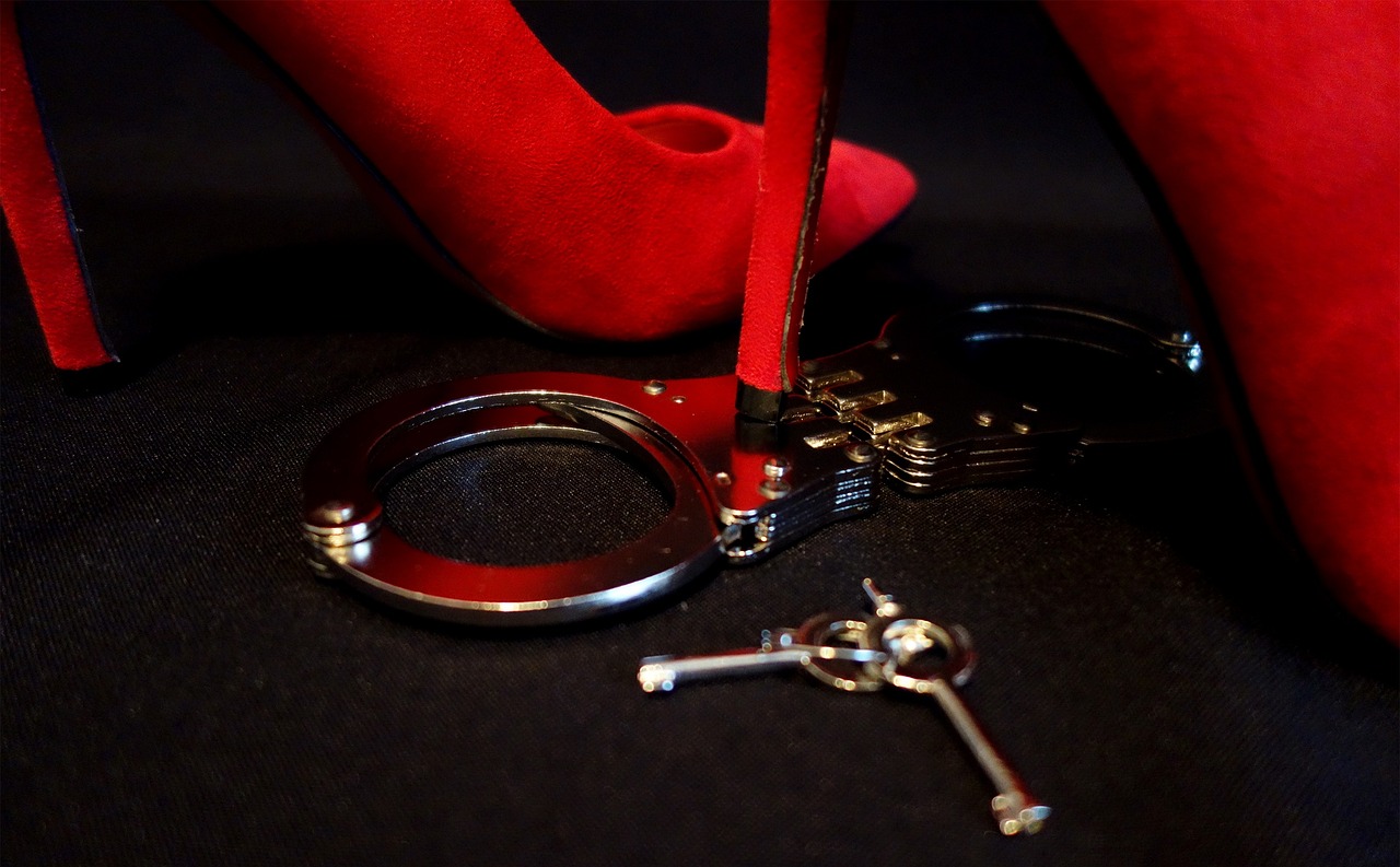 handcuff, high heels, eroticism